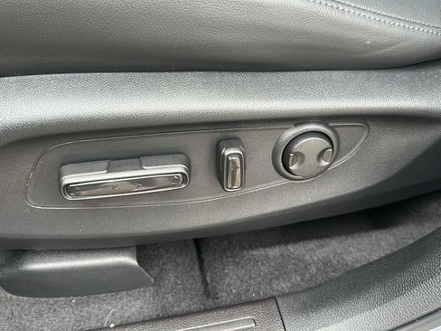 Used 2025 Honda CR-V EX-L image 12