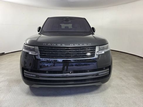 Used 2023 Land Rover Range Rover SE AWD/4WD image 2