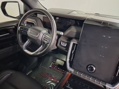 Certified 2025 GMC Yukon XL Denali RWD image 16