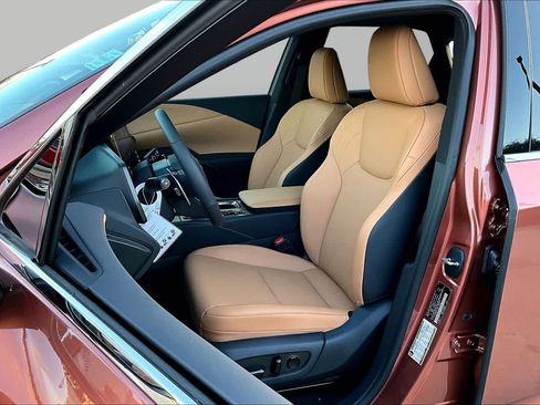 New 2026 Lexus RX 350h AWD/4WD image 9