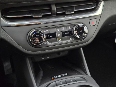 New 2026 Buick Envista Preferred w/ Convenience I Package image 10