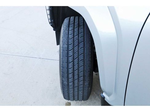 Used 2024 Toyota Tacoma SR image 28