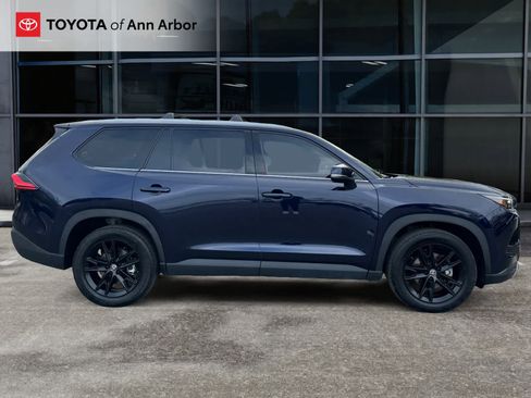 Used 2024 Toyota Grand Highlander Platinum image 13