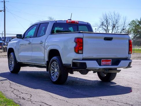 Used 2024 Chevrolet Colorado LT w/ LT Convenience Package RWD image 7