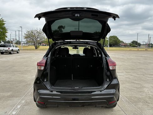 Used 2021 Nissan Kicks S FWD image 20