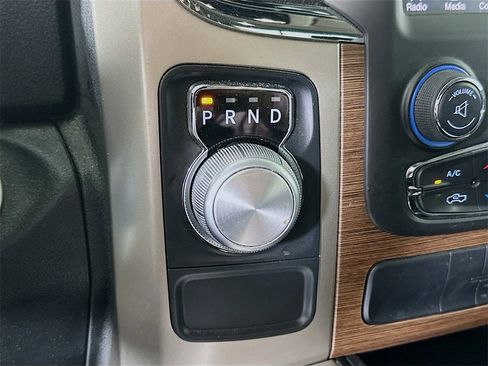 Used 2014 RAM 1500 Laramie image 22