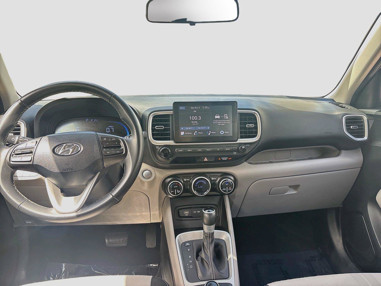 Used 2025 Hyundai Venue SEL FWD image 21