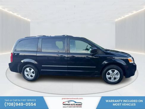 Used 2010 Dodge Grand Caravan SXT w/ Family Value Group FWD image 8