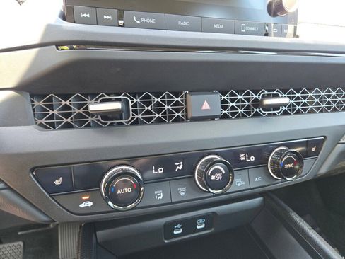 Certified 2025 Honda Accord SE image 17