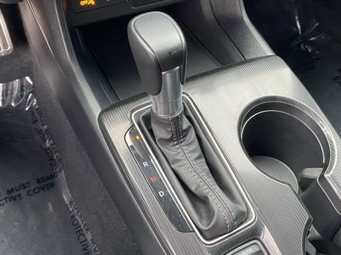 Used 2025 Honda Civic Sport image 23