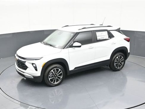 New 2026 Chevrolet TrailBlazer LT w/ Driver Confidence Package FWD image 65