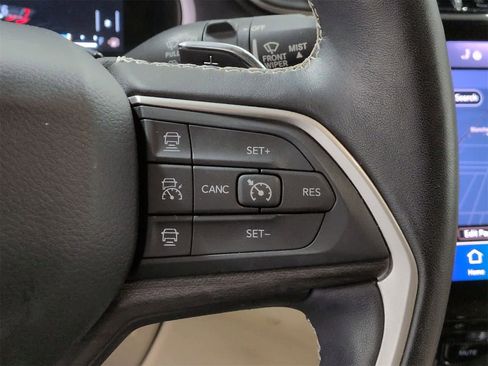 Certified 2021 Jeep Grand Cherokee L Limited image 27