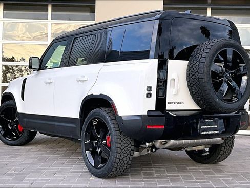 New 2026 Land Rover Defender 110 S image 3
