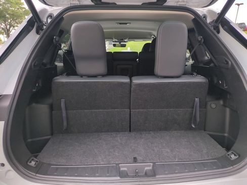 Used 2025 Mitsubishi Outlander SE AWD/4WD image 29