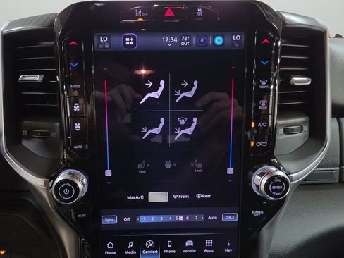 New 2026 RAM 2500 Big Horn AWD/4WD image 24
