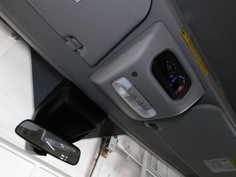 Used 2018 Ford Transit 150 XLT image 70