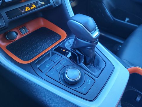 Used 2024 Toyota RAV4 Adventure image 24