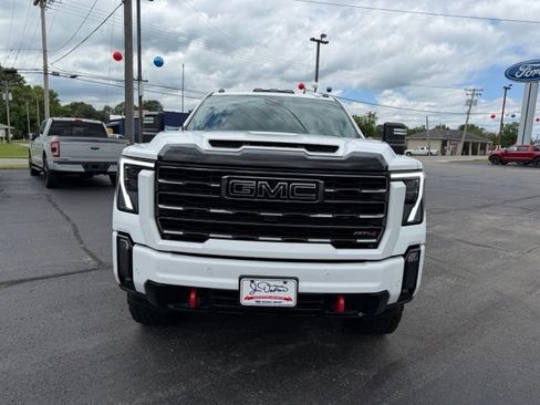 Used 2024 GMC Sierra 2500 AT4 w/ Technology Package AWD/4WD image 19