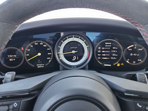 Certified 2022 Porsche 911 GT3 image 17