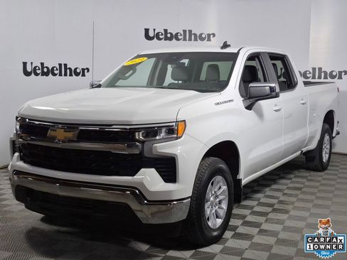 Used 2023 Chevrolet Silverado 1500 LT w/ Protection Package image 3