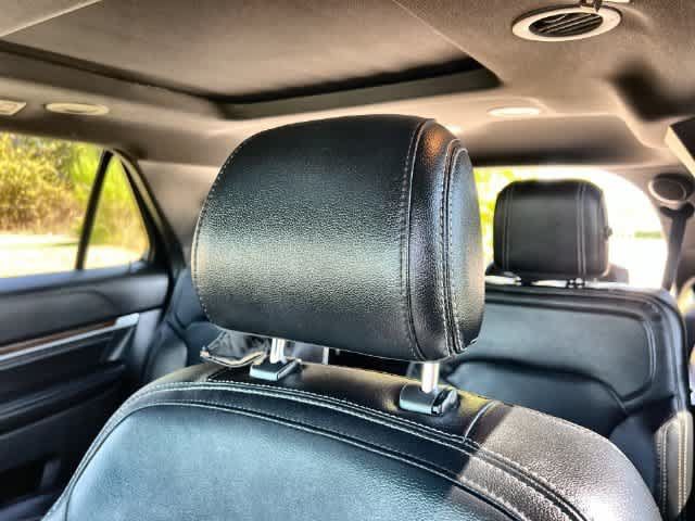 Used 2016 Ford Explorer Limited w/ Equipment Group 301A FWD image 25