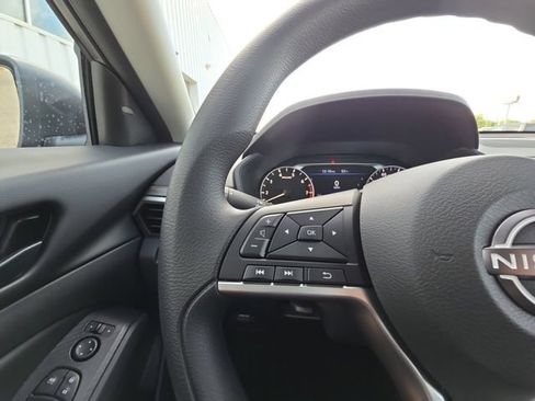 New 2026 Nissan Altima 2.5 SV FWD image 11