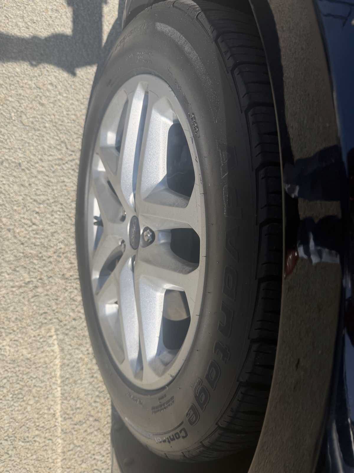 Used 2016 Ford Fusion SE FWD image 10