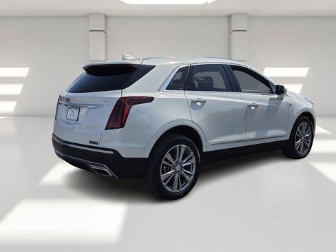 Certified 2025 Cadillac XT5 Premium Luxury image 5