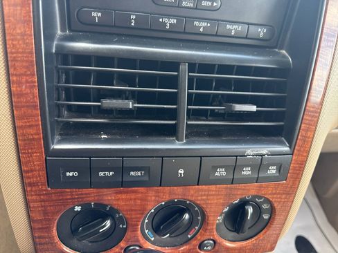 Used 2007 Ford Explorer Eddie Bauer AWD/4WD image 28