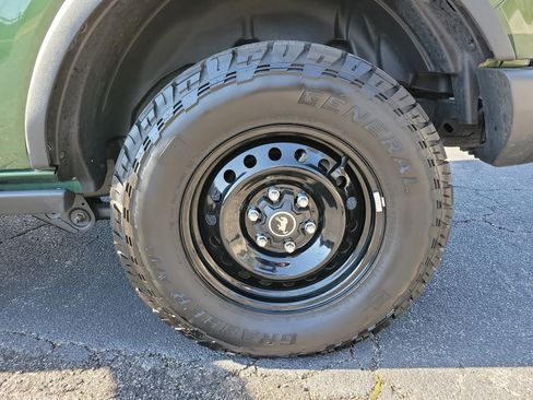 Used 2022 Ford Bronco Black Diamond image 31