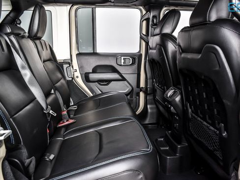 Used 2022 Jeep Wrangler Unlimited Rubicon 4xe w/ Cold Weather Group image 21