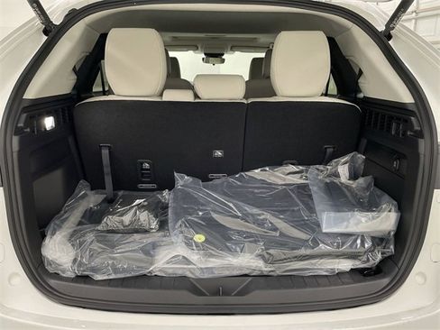 Certified 2025 MAZDA CX-90 3.3 Turbo w/ Preferred Package image 15