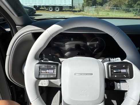New 2026 Hyundai Palisade Limited FWD image 19