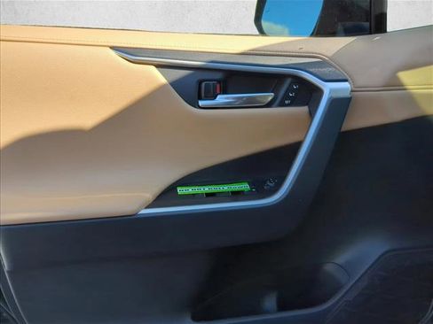 New 2025 Toyota RAV4 Limited image 10