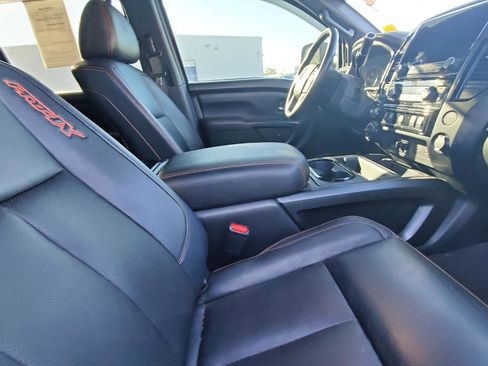 Used 2021 Nissan Titan PRO-4X w/ Pro-4x Convenience Package AWD/4WD image 4