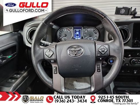 Used 2019 Toyota Tacoma TRD Off-Road image 14