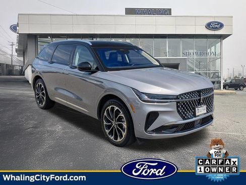 Used 2024 Lincoln Nautilus Reserve AWD/4WD image 1