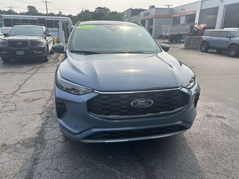 Used 2024 Ford Escape ST-Line w/ Tech Pack #1 image 2