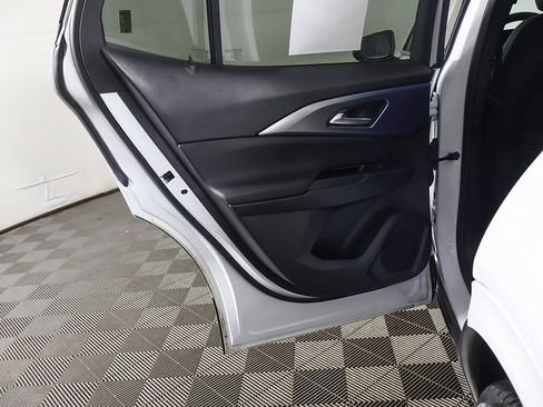 Used 2024 Chevrolet Equinox EV LT image 24