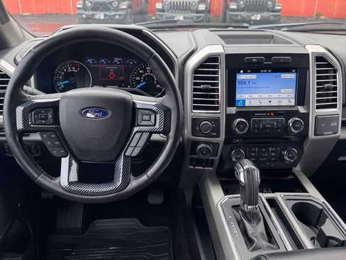 Used 2016 Ford F150 Lariat image 9