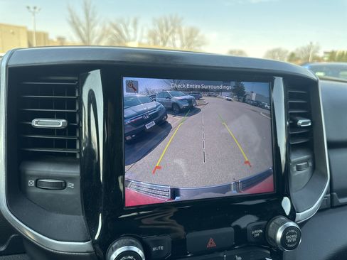 Used 2022 RAM 1500 Big Horn image 25