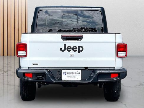 New 2026 Jeep Gladiator Sport AWD/4WD image 7