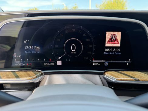 Used 2021 Cadillac Escalade ESV Sport Platinum image 34