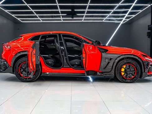 Used 2023 Ferrari Purosangue image 13