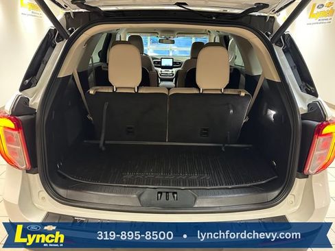 Used 2024 Ford Explorer XLT w/ Equipment Group 202A AWD/4WD image 23