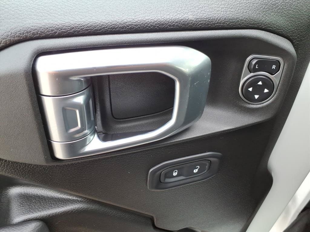 Used 2024 Jeep Wrangler Unlimited AWD/4WD image 20
