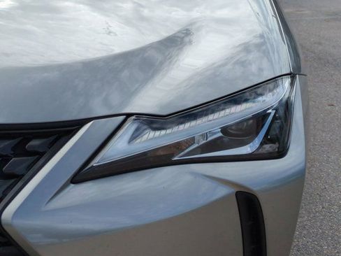 Used 2021 Lexus UX 250h 250h Base w/ Premium Package image 10