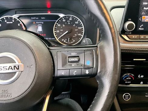 Used 2021 Nissan Rogue SV AWD/4WD image 12