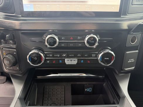 New 2026 Ford F250 Lariat w/ Black Appearance Package image 22