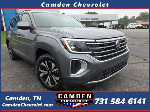 Used 2025 Volkswagen Atlas SE FWD image 1
